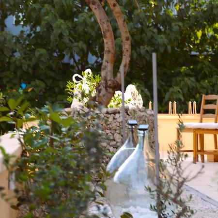 D2olive House *