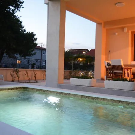 D2olive House * Biograd Na Moru