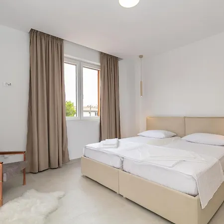 D2olive House * Biograd Na Moru