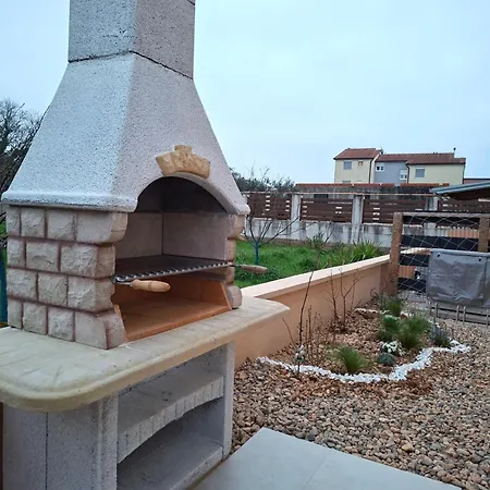D2olive House Βίλα