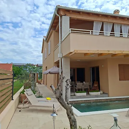 D2olive House Biograd Na Moru