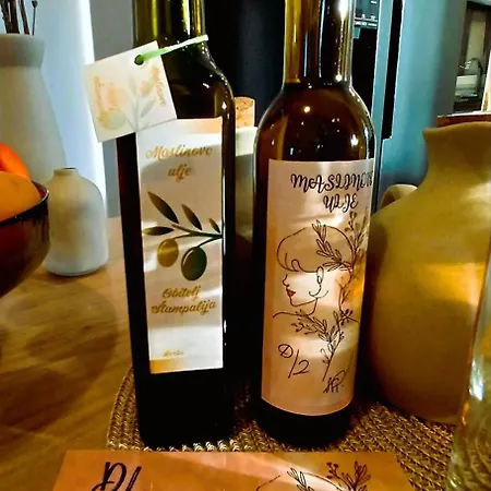 D2olive House * Biograd Na Moru