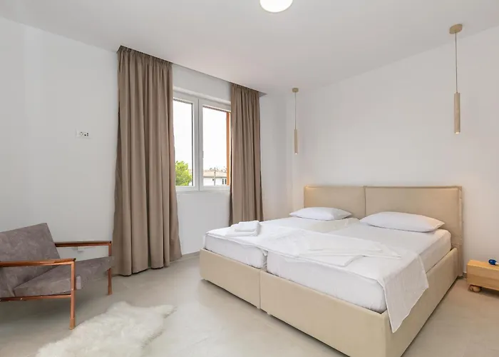 D2olive House * Biograd Na Moru